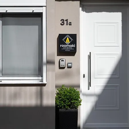 Roomaki -tasteful In The Center W/ Parking Apartment Chalkida