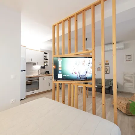 Apartment Roomaki -tasteful In The Center W/ Parking