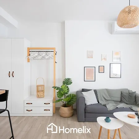 Roomaki -tasteful In The Center W/ Parking Apartment *