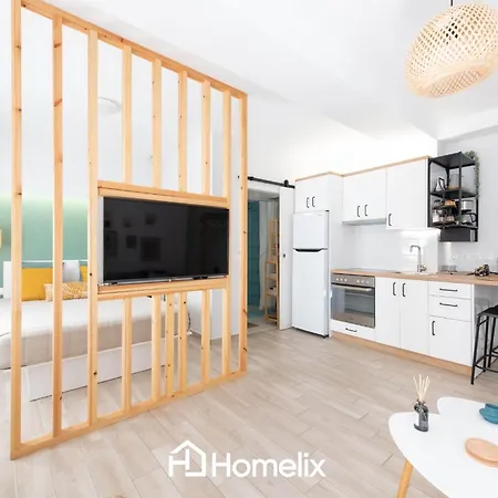 Roomaki -tasteful In The Center W/ Parking Apartment Chalkida