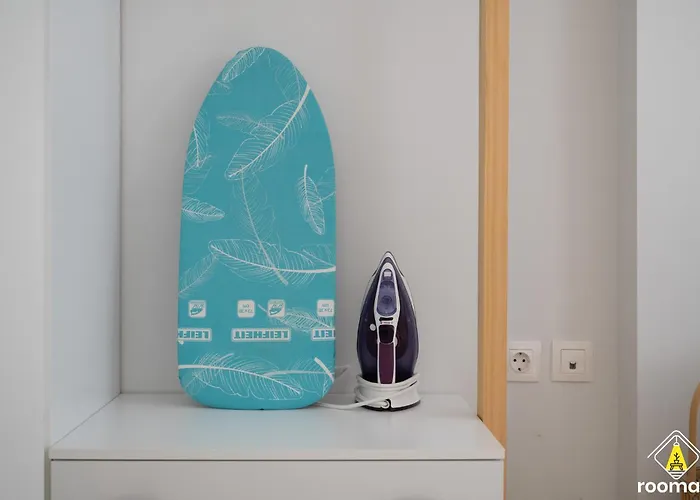 Roomaki -tasteful In The Center W/ Parking Διαμέρισμα *