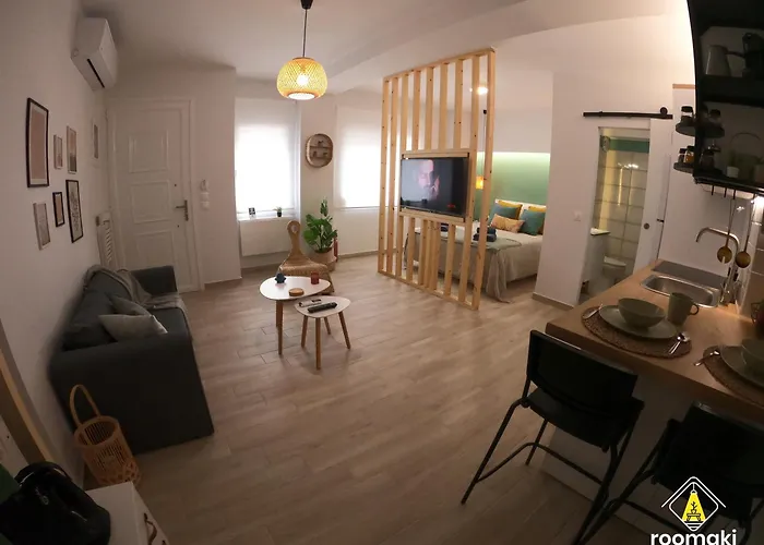 Διαμέρισμα Roomaki -tasteful In The Center W/ Parking