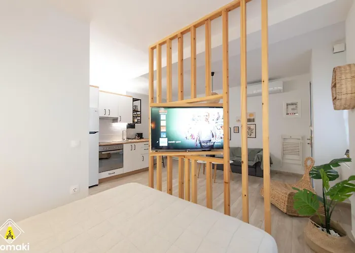 Διαμέρισμα Roomaki -tasteful In The Center W/ Parking