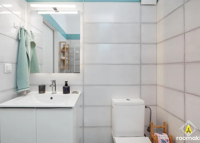 Roomaki -tasteful In The Center W/ Parking